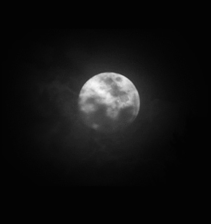 乌云遮月gif素材图片:月亮