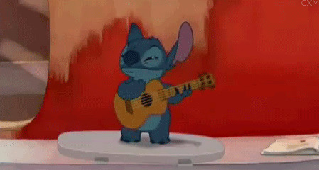 卡通老鼠弹吉他gif图片:弹吉他