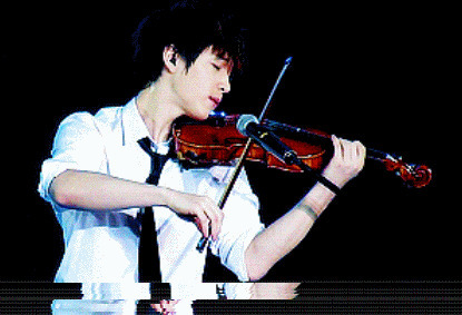 小鲜肉拉小提琴演奏GIF图片:小提琴