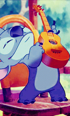可爱的卡通小老鼠弹吉他gif图片