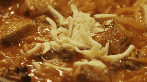 锅里沸腾的食物gif图片:火锅