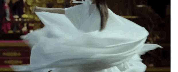 带着面纱穿着白裙子的姑娘跳舞GIF动态图:跳舞