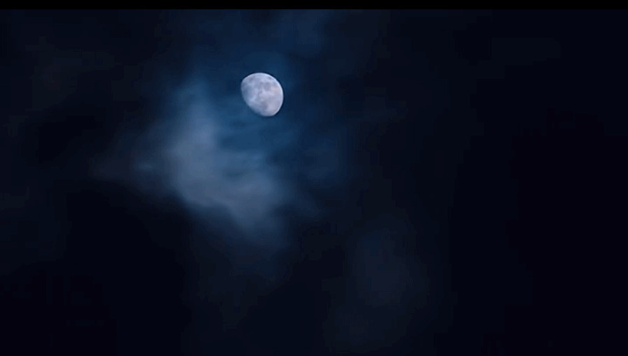 乌云遮住了月亮gif图片:乌云