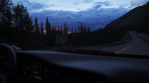 开车过马路看夜景gif图片:夜景