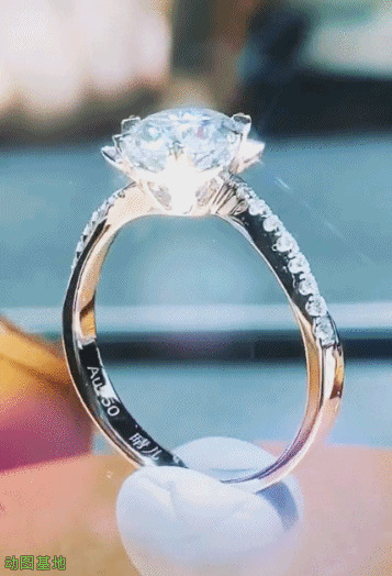 金伯利钻石一颗恒久远gif图片:戒指