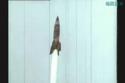 导弹发射现场GIF图片:导弹