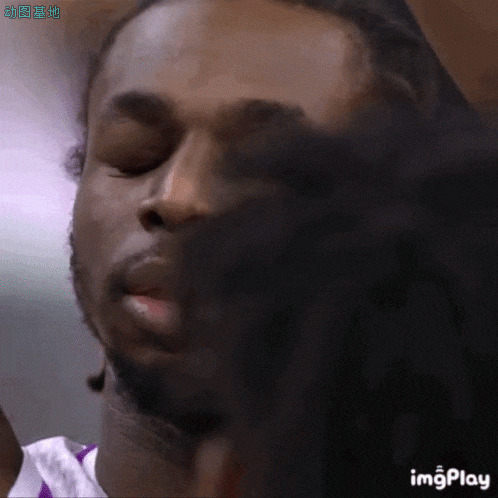 黑人投篮球的表情gif图片:投篮球