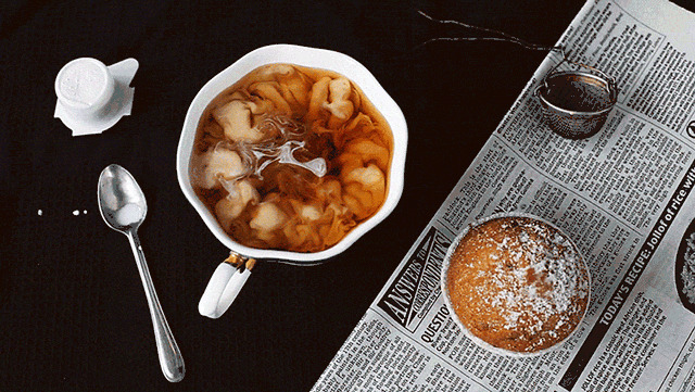 魔幻杯中奶茶GIF图片:奶茶