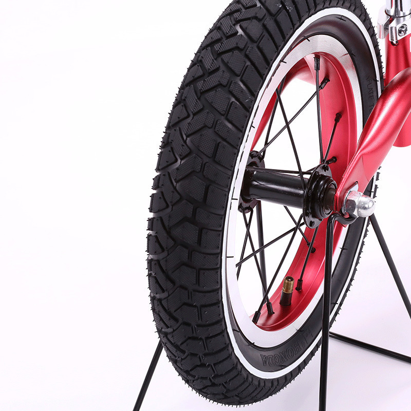 一辆单车的轮胎GIF图片:轮胎