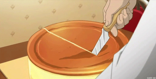 小刀切开蛋糕动画图片:切蛋糕