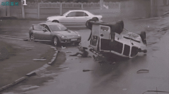 不幸中的大幸GIF图片:车祸