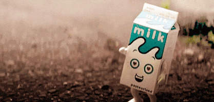 快乐的牛奶盒动画图片:盒子
