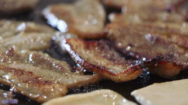 铁板烤肉GIF图片:烤肉