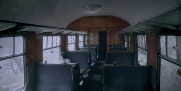 雪天孤独的乘客动态图:孤独,坐车