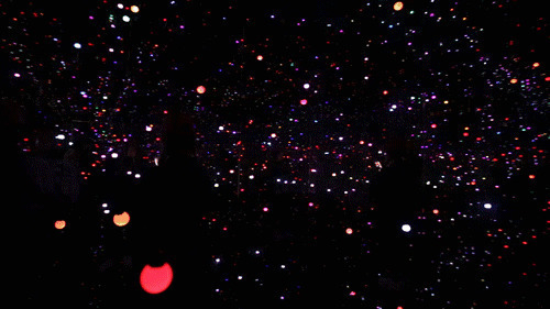璀璨斑斓的夜空动态图片