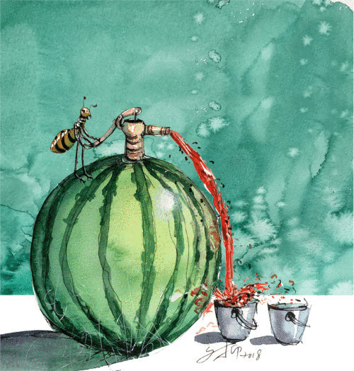 卡通蜜蜂榨西瓜汁gif图片:蜜蜂