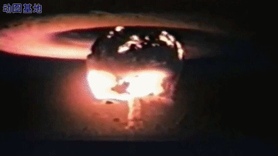 核爆炸的蘑菇云动态图片:蘑菇云,爆炸