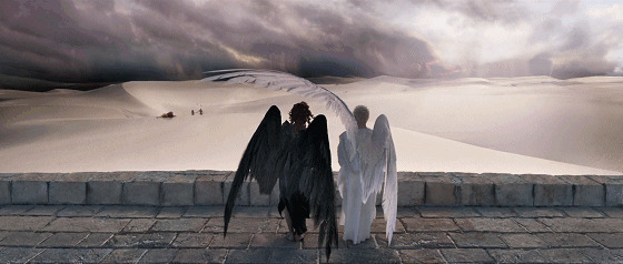 两个长着翅膀的天使在一起看闪电gif图片:翅膀