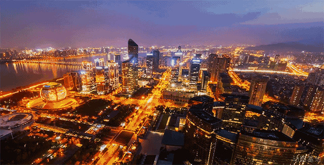 城市灯光亮起夜景动态图片