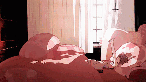 卡通小女孩打哈欠躺在床上睡觉gif图片