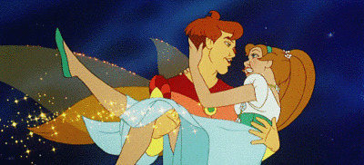 卡通王子抱着公主在空中飞舞gif图片