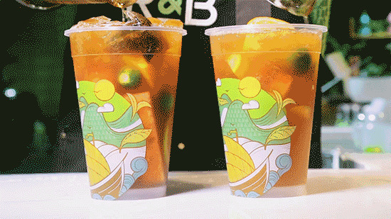 两杯冰爽柠檬茶动态图片:柠檬茶