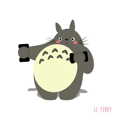 卡通龙猫拿着哑铃锻炼身体GIF图片:龙猫