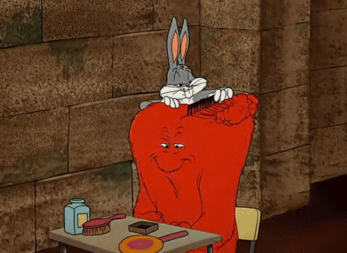 兔八哥给你红衣怪兽梳头发GIF图片:兔八哥
